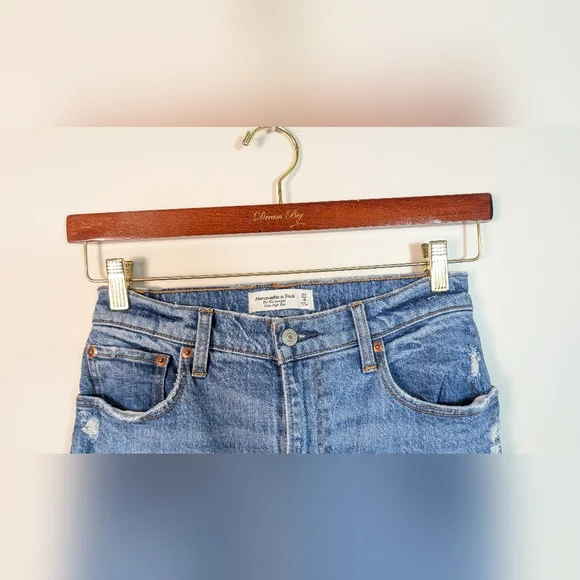 Abercrombie & Fitch Medium Wash The 90s Straight Ultra High Rise Denim Jeans - Picture 4 of 11